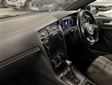 Volkswagen Golf Image 2