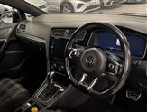 Volkswagen Golf Image 6