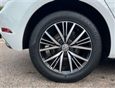 Volkswagen Golf Image 5