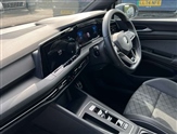 Volkswagen Golf Image 2