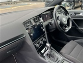 Volkswagen Golf Image 2