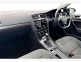 Volkswagen Golf Image 2
