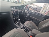Volkswagen Golf Image 2