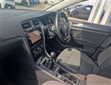 Volkswagen Golf Image 2