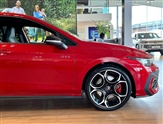 Volkswagen Golf Image 6