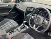 Volkswagen Golf Image 6