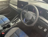 Volkswagen Golf Image 6