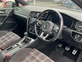 Volkswagen Golf Image 6