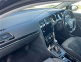 Volkswagen Golf Image 2