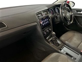 Volkswagen Golf Image 6