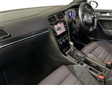 Volkswagen Golf Image 6