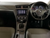 Volkswagen Golf Image 5