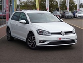Volkswagen Golf Image 1