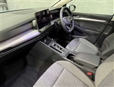 Volkswagen Golf Image 2