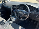 Volkswagen Golf Image 6