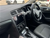 Volkswagen Golf Image 2