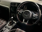 Volkswagen Golf Image 6