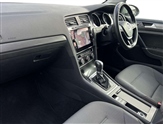 Volkswagen Golf Image 2