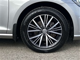 Volkswagen Golf Image 5