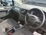 Volkswagen Golf Image 6