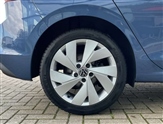Volkswagen Golf Image 5