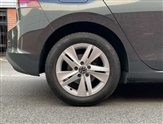 Volkswagen Golf Image 5