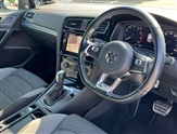 Volkswagen Golf Image 6