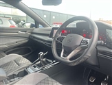 Volkswagen Golf Image 6