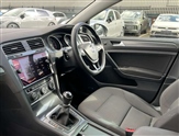 Volkswagen Golf Image 2