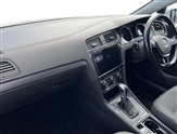 Volkswagen Golf Image 2