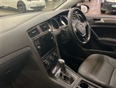 Volkswagen Golf Image 2