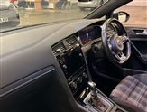 Volkswagen Golf Image 2