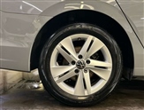 Volkswagen Golf Image 5