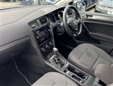 Volkswagen Golf Image 2