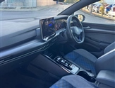 Volkswagen Golf Image 2