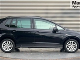 Volkswagen Golf Image 2