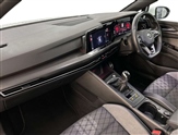 Volkswagen Golf Image 2