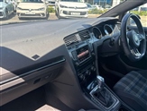 Volkswagen Golf Image 2