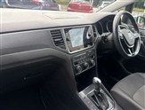 Volkswagen Golf Image 2