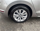 Volkswagen Golf Image 5