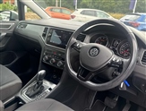 Volkswagen Golf Image 6