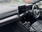 Volkswagen Golf Image 2