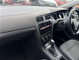 Volkswagen Golf Image 2