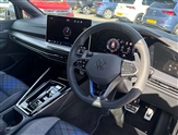 Volkswagen Golf Image 6