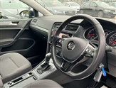 Volkswagen Golf Image 6