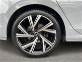 Volkswagen Golf Image 6