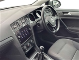 Volkswagen Golf Image 2