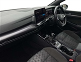 Volkswagen Golf Image 2