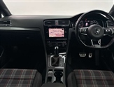 Volkswagen Golf Image 5