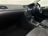 Volkswagen Golf Image 6
